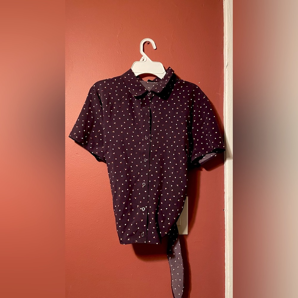 THIS&MORE shirt with wrap around tie in the back